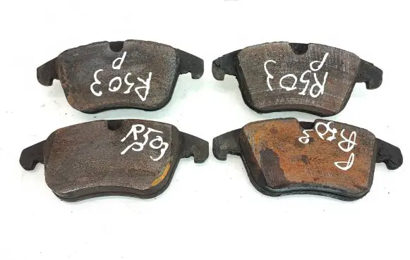 Volvo V60 Brake pads (front) 