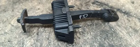 Jaguar XF X250 Front door check strap stopper