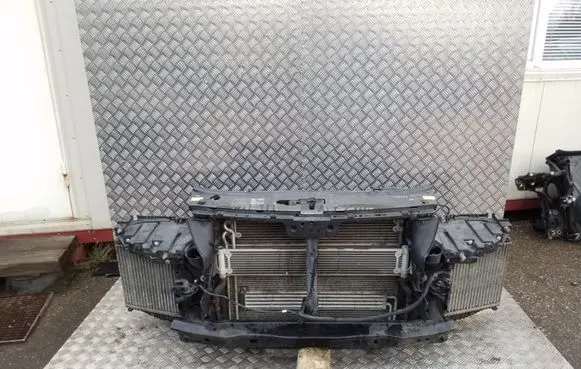 Volkswagen Touareg I Radiator support slam panel