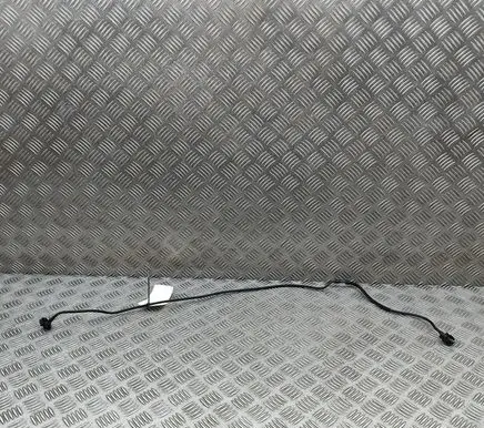Coolant pipe/hose