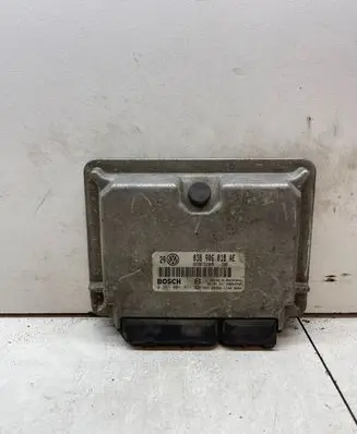 Volkswagen PASSAT B7 Engine control unit/module 038906018AE