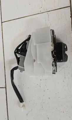 Honda CR-V Tailgate/trunk/boot lock/catch/latch 1638000120
