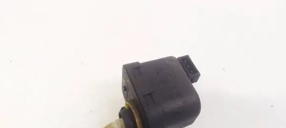Audi 80 90 S2 B4 Headlight level adjustment motor 
