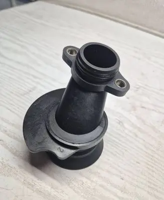 Volvo V70 Oil filler cap 30777537