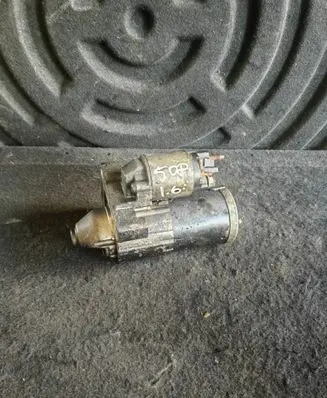 Peugeot 5008 Starter motor 9601667780