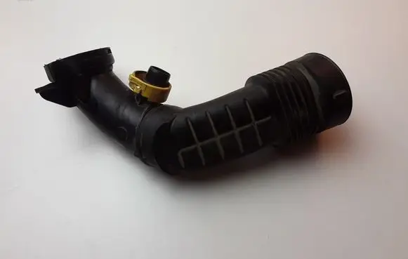 Peugeot Partner Brake vacuum hose/pipe 980102178000