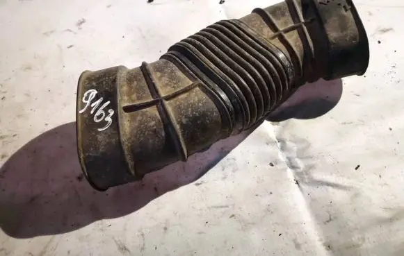 Honda HR-V Air intake hose/pipe