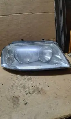 Volkswagen Sharan Headlight/headlamp 1305239199 0301182202