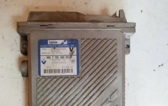 Volvo S40, V40 Engine control unit/module 7700868321 7700103515A 3085430002