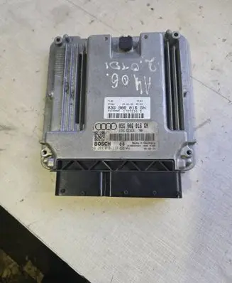 Audi A4 S4 B8 8K Engine control unit/module 03G906016GN 1039S09404 0281012113