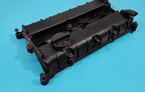 Rocker cam cover