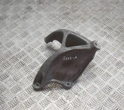 Audi A4 S4 B9 8W Engine mounting bracket 8W0199307F