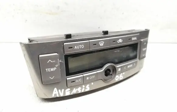 Toyota Avensis T250 Climate control unit 559000520Q MB1465703620