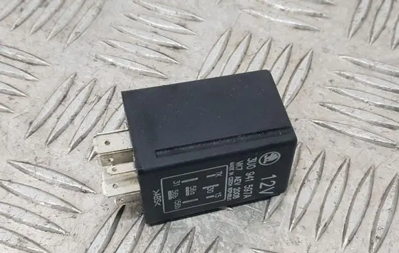 Skoda Superb B5 (3U) Light relay 3U0941597A