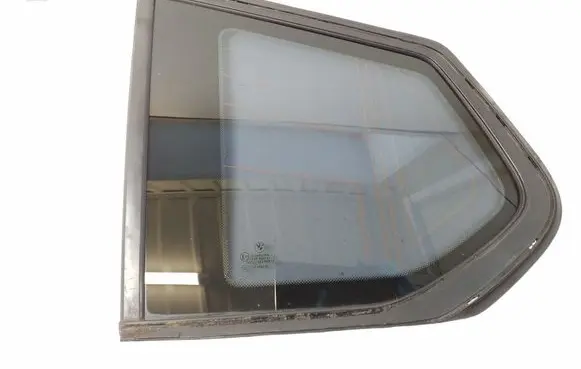 BMW X3 F25 Rear side window 7205659