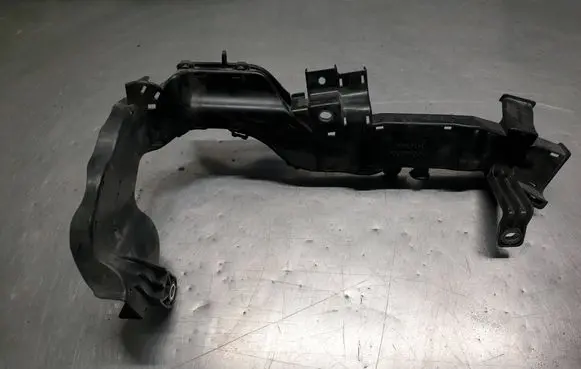 Volvo V40 Other engine bay part 31346098