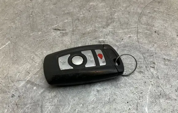 BMW 5 F10 F11 Ignition key/card 9266843