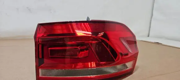 Volkswagen Touran III Rear/tail lights 5TA945096A