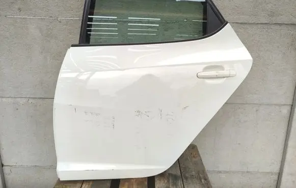 Seat Ibiza IV (6J,6P) Rear door