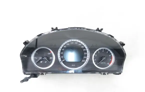 Speedometer (instrument cluster)
