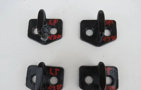 Volvo XC90 Front door lock loop/hook striker 