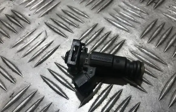 Hyundai Accent Fuel injector 3531022600 35310-22600