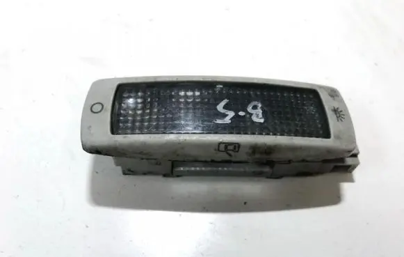 Volkswagen PASSAT B5 Rear seat light 3b0947291