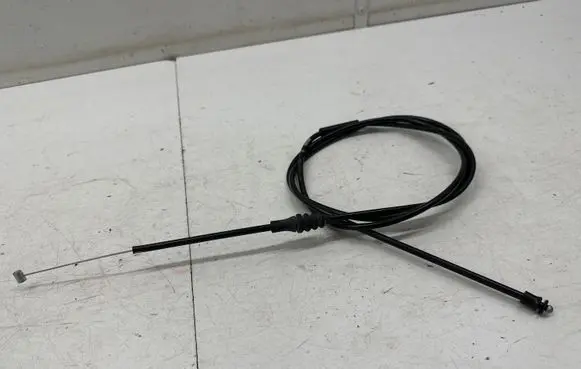 Engine bonnet/hood lock release cable
