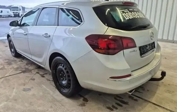 Opel Astra J Roof 