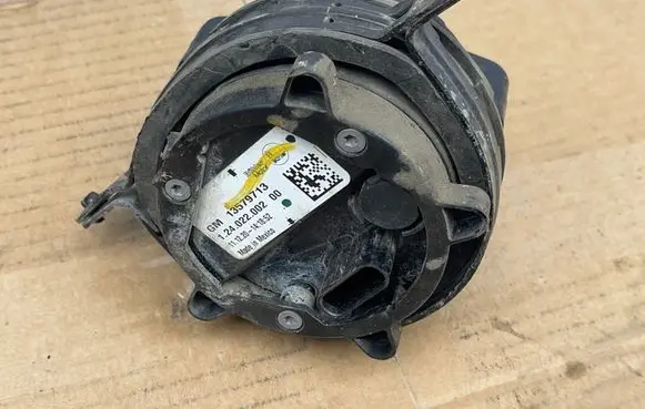 Opel Ampera Electric auxiliary coolant/water pump 13579713 GM13579713