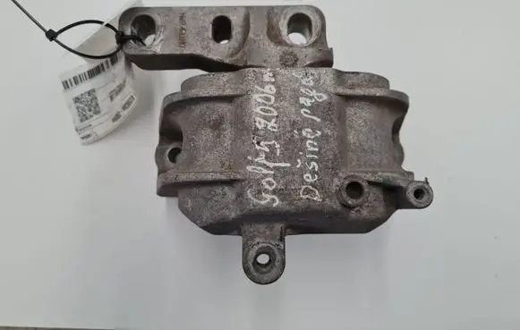 Volkswagen Golf V Engine mount bracket 1K0199262AT 1K0199262