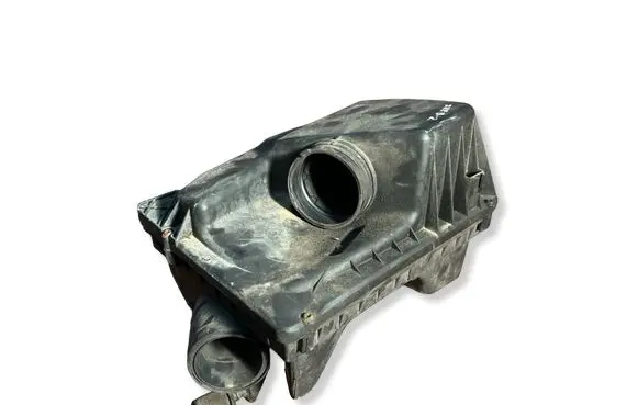 Opel Zafira B Air filter box 4613885936