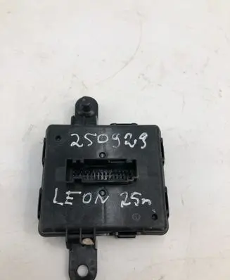 Seat Leon IV Keyless (KESSY) go control unit/module 5wa959436