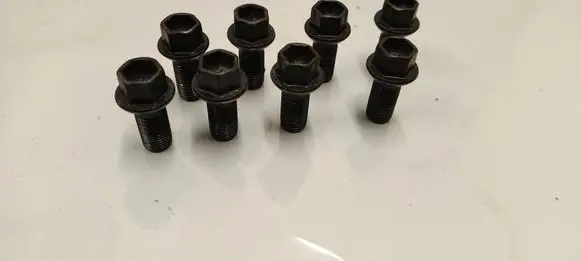 Mercedes-Benz A W176 Nuts/bolts 