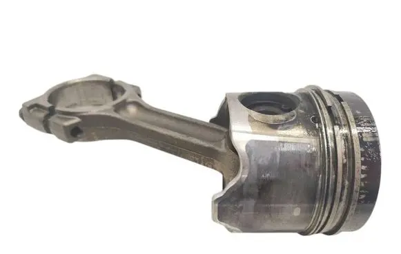 Renault Trafic II (X83) Piston 7701476499 7701476250 F9Q760