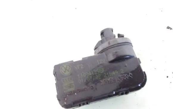 Headlight level adjustment motor