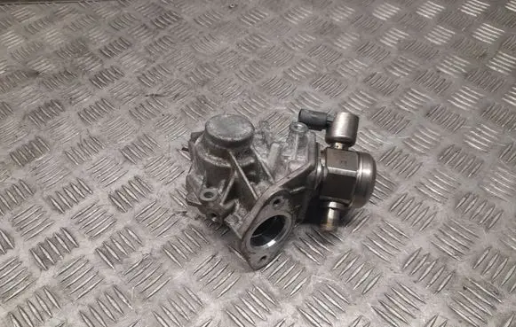 Mercedes-Benz GL X166 Fuel injection high pressure pump A2780701101 A2780700330