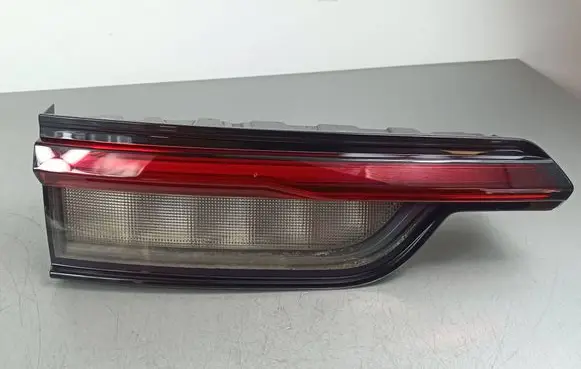Jeep Grand Cherokee WL Tailgate rear/tail lights P68458943AD F00HT8413305 200521B