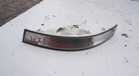 Mitsubishi L200 Front indicator light 