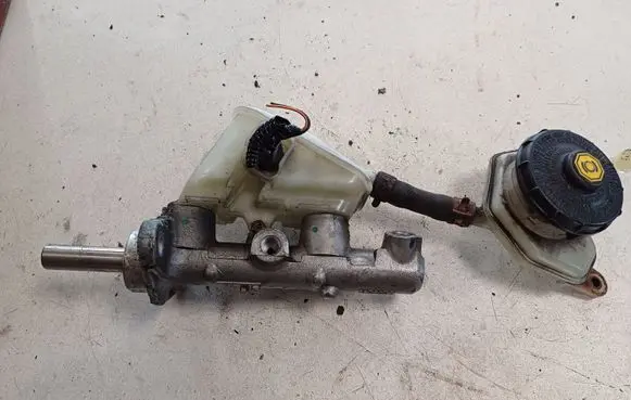 Honda Civic Master brake cylinder