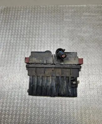 Opel Zafira A Coolant fan relay 9685371 968537