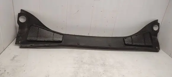 Ford Focus Windshield trim BM51A02216A D2L4A