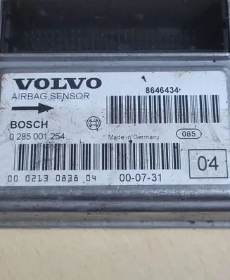 Volvo V70 Airbag control unit/module 0285001254 8646434 00213083804