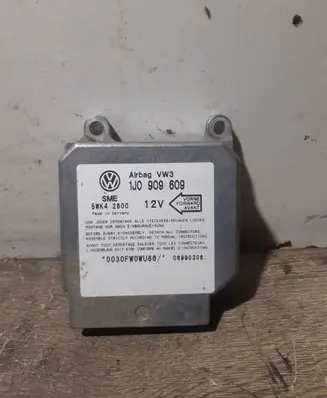 Volkswagen Golf IV Airbag control unit/module 1J0909609