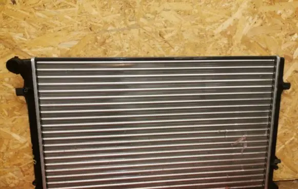 Volkswagen Caddy Coolant radiator Pa66gf30