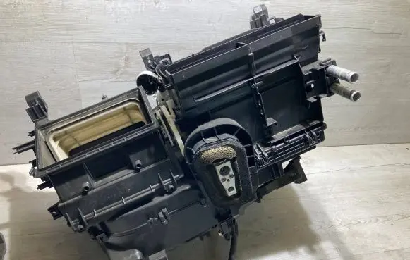 Toyota Yaris Interior heater climate box assembly CZ443260-5240