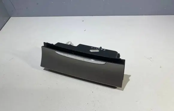 Volkswagen PASSAT B6 Car ashtray 3C0863284 3C0857961