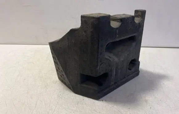 Audi Q7 4M Rear bumper foam support bar 4M0807573