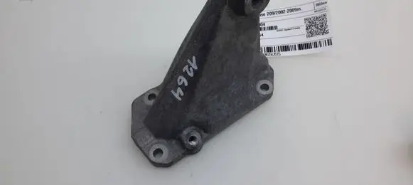 Mercedes-Benz CLK A209 C209 Engine mounting bracket A1122232004