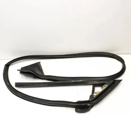 Jaguar XK - XKR Rubber seal front coupe door C2P19091